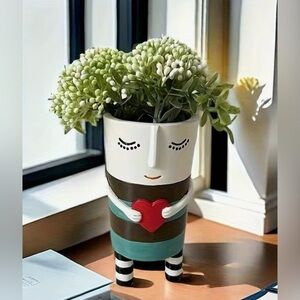 Charming Heart-Hugging Planter Vase